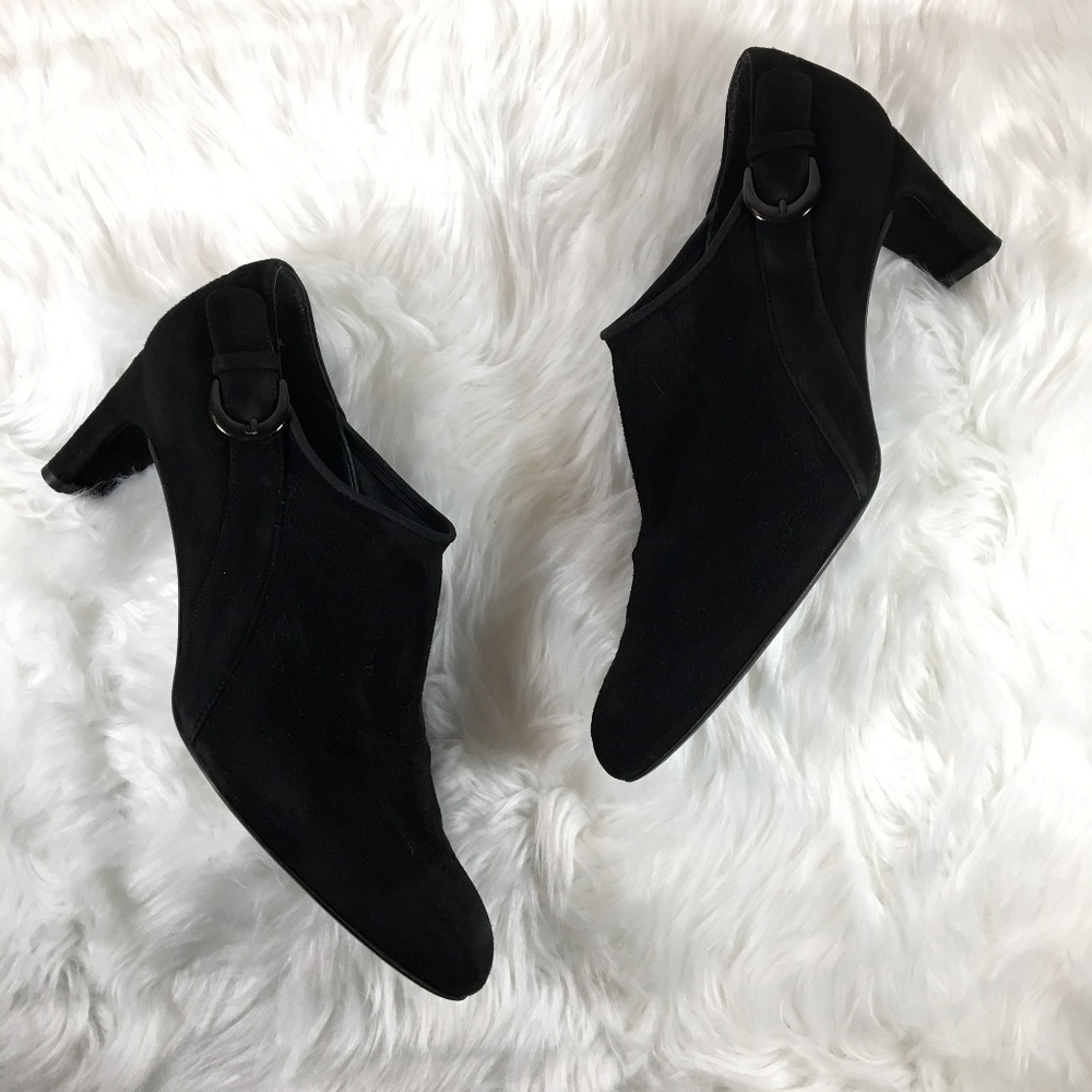 Stuart Weitzman Womens Shoe Buckle Detail Heels